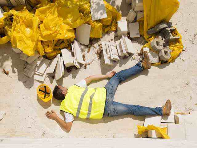 lone-worker-man-down